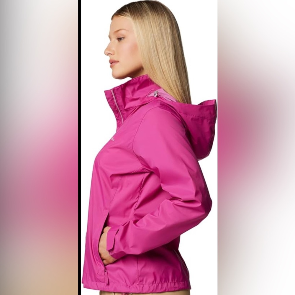Nwot. Women’s Columbia rain jacket